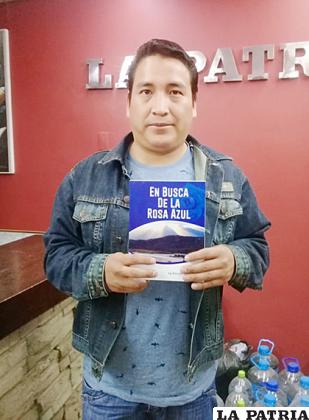 Reinaldo García presenta su primer material literario /LA PATRIA
