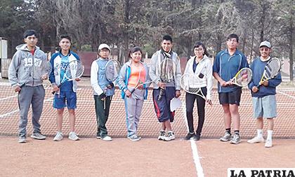 Con amplia expectativa de los deportistas se inauguró el torneo de tenis /CORTESÍA PEARSON CANAVIRI
