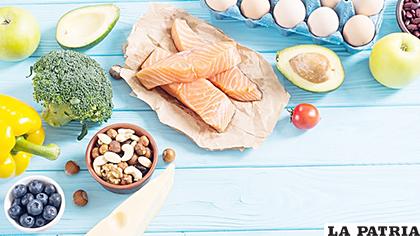 Una dieta baja en hidratos de carbono es recomendable, más allá de para perder peso, para una alimentación saludable  /Shutterstock