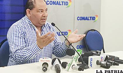El ministro de Gobierno, Carlos Romero culpó de la violencia a Carlos Mesa /@abi_bolivia
