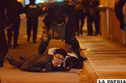 La Policía detuvo a varias personas la noche del jueves /LA PATRIA
