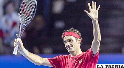 Roger Federer celebra el título logrado en Basilea /hoy.com