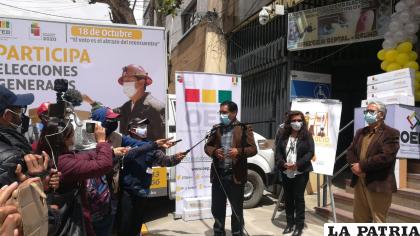 Durante la presentación del material comunicacional /TEDO