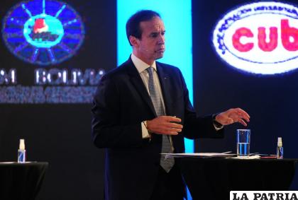 Tuto Quiroga fue el único de los candidatos que cuestionó duramente al gobierno del MAS  /APG
