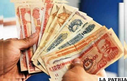A pesar de la Ley de Diferimiento, algunas personas continúan con el pago de sus deudas a los bancos / ABI