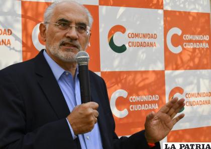 El candidato de CC, Carlos Mesa no debatirá con Camacho