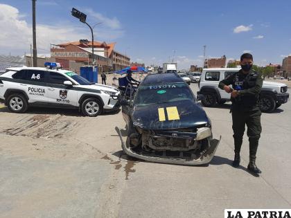De esta manera quedó la vagoneta luego de la colisión/ LA PATRIA