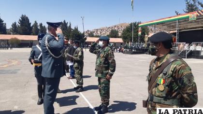 Recibieron un certificado y el respeto de soldados y oficiales /LA PATRIA