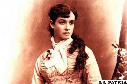 Adela Zamudio es considerada la pionera del feminismo en Bolivia