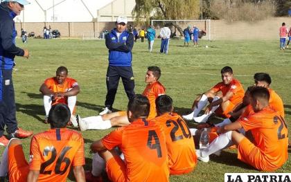 Esta semana EM Huanuni tendrá a su plantel completo 
/archivo LA PATRIA