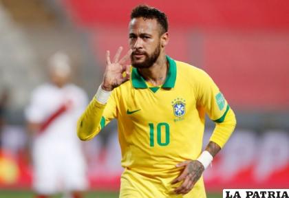 Triplete de Neymar para el triunfo de Brasil /queretaro.com