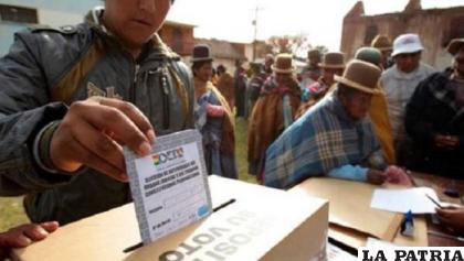 El pueblo boliviano sabe que su voto fortalecerá la democracia.  El país necesita solidaridad ciudadana en busca de su unidad para el desarrollo