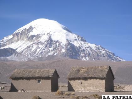 Catalogó al imponente Sajama que luce colosal, es el más alto del conjunto de montes de Bolivia