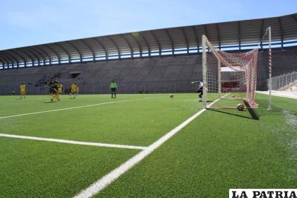 EM Huanuni anotó de penal mediante Flores, en el primer tiempo /Fa-Tic