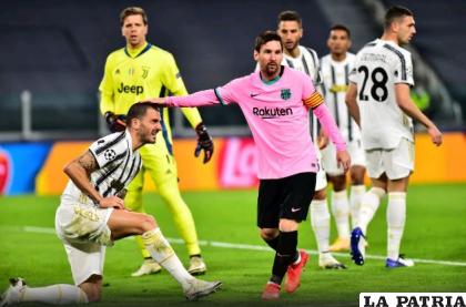 Barcelona de la mano de Messi se impuso a Juventus 2-0 en Turín 
 /as.com