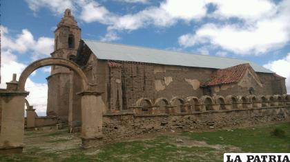 Esta es la iglesia colonial que ya es patrimonio cultural de Bolivia / challacota.or.bo

