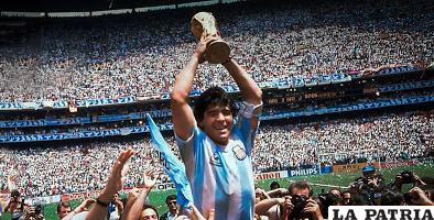 Diego Maradona, el más grande del fútbol cumplió ayer 60 años /conmebol.com