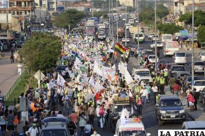 La marcha indígena llega al “corazón” de Santa Cruz /APG