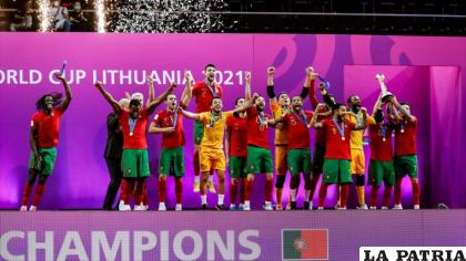 La selección de Portugal que logró el primer título mundial de futsal /hispantv.com