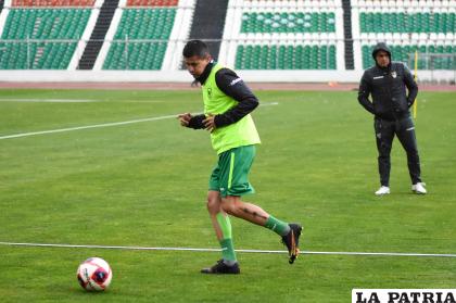 Entre los que volverá al equipo titular está Juan Carlos Arce /FBF