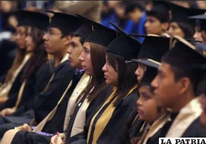 Las unidades educativas que pasan clases presenciales tendrán actos presenciales /eju.tv
