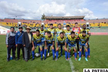 EM Huanuni jugará de local en el estadio “Manuel Flores” de Huanuni el domingo desde las 15:30 /LA PATRIA