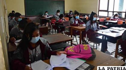 Los estudiantes podrían volver a clases presenciales en 2022 /Archivo LOS TIEMPOS
