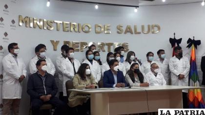 Tercera dosis anticovid se aplicará a todas las personas mayores de 18 años /ABI