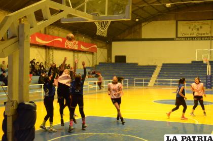 Los seleccionados orureños siguen con su preparación rumbo a los eventos nacionales /LA PATRIA