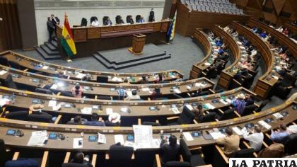 La sesión de la Asamblea en la que se aprobó la abrogación del decreto de indulto /Senado