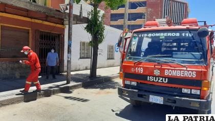 Bomberos llegó a la churrasquería tras la denuncia de incendio /LA PATRIA