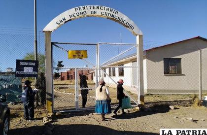 Determinaron el cambio de un coronel y de un teniente tras la muerte de un recluso /Oxigeno