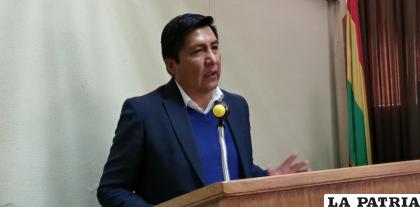 Alcalde de Oruro, Adhemar Wilcarani anuncia evaluación e informe a partir del 25 de octubre /LA PATRIA 