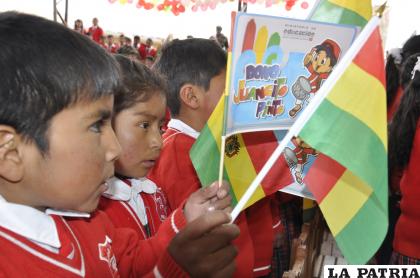 Más de 116 mil estudiantes se beneficiarán del bono en Oruro /LA PATRIA