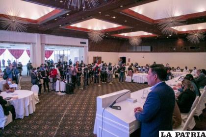 El encuentro del Ministerio de Salud, gobernadores y alcaldes en La Paz, este jueves /MINISTERIO DE SALUD