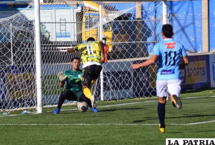 Huanuni tuvo la posibilidad de marcar más goles, pero ahí estuvo el golero de Vaca Díez /LA PATRIA