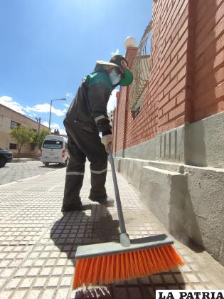 Personal de EMAO hará el recojo de basura en cementerios de la ciudad /EMAO