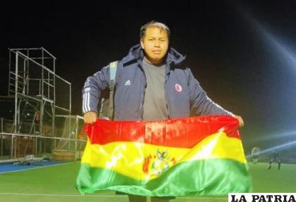 El orureño Kevin Chávez es parte de la selección de hockey 
/LA PATRIA