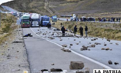 La medida de presión generó problemas al transporte y la ciudadanía que buscaba pasar /APG
