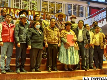 La entrega se hizo ayer con presencia de representantes de instituciones y organizaciones
/ LA PATRIA