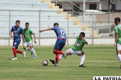 La ??máquina verde? funcionó en el valle, ganó y clasificó /Kevin Bellot