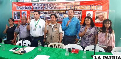 Posesión del Presídium en el XXIII Congreso de la Prensa /Archivo LA PATRIA