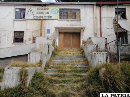 Frontis del Hospital General será demolido /LA PATRIA