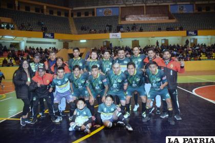 Las Casas Constructoras, terminó tercero y no pierde la esperanza de clasificar /LA PATRIA