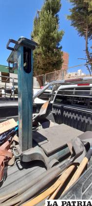 Secuestraron una camioneta, una balanza, palas y una caja de cerveza / LA PATRIA 
