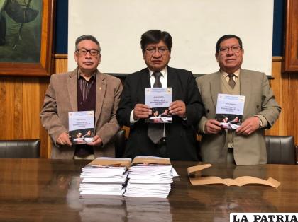 Se presentó las conclusiones de la mesa redonda en una acto /UTO