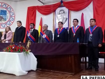 Acto de conmemoración a los 130 años de la carrera de Derecho
/UTO