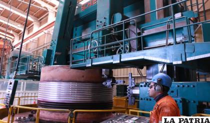 La minería crece en el exterior con tecnología moderna