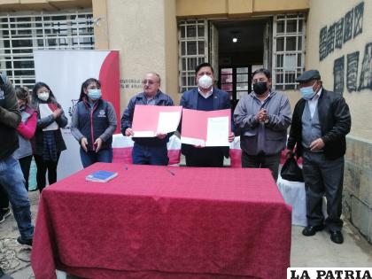 Firman acta de entrega de los ambientes de SeLA al GAMO / LA PATRIA