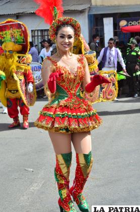 Belleza de la figura de la Morenada ??Medicina San José?/LA PATRIA